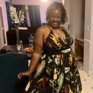 Meet your Posher, Monica